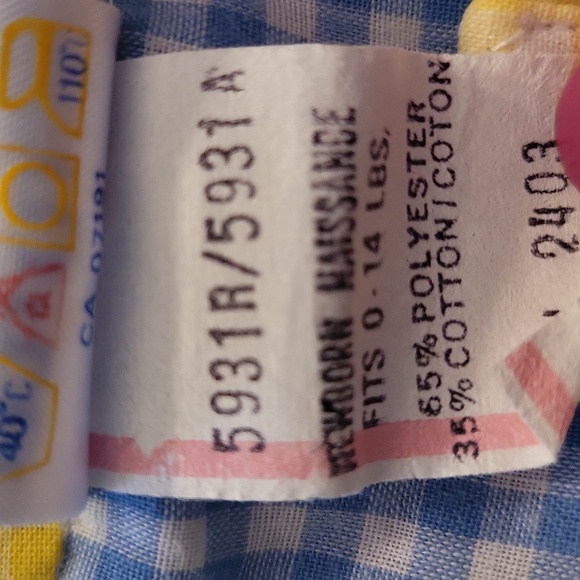 Vintage lightweight one piece embroidered romper/ footless footie - Picture 3 of 5